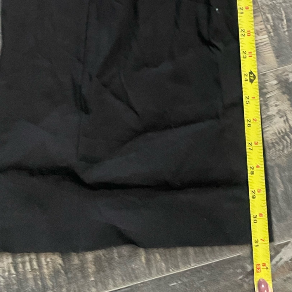 NWT BOSS Relaxed-Fit Trousers in a Linen Blend - Picture 11 of 12